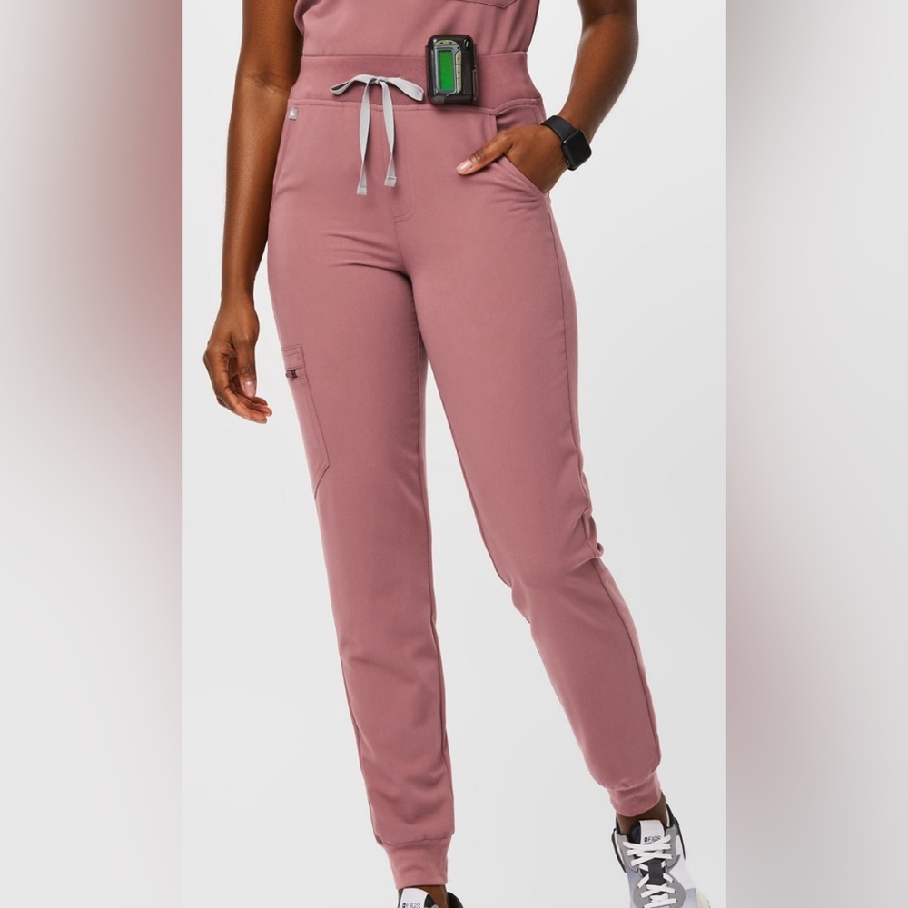 Figs Women’s High-Waisted Zamora Jogger Scrub Pants